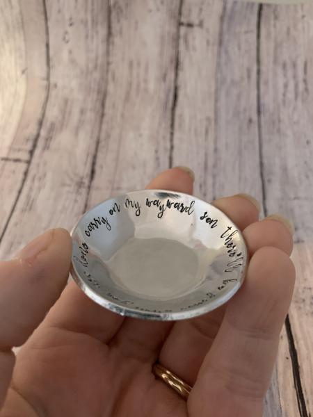 Supernatural ring dish