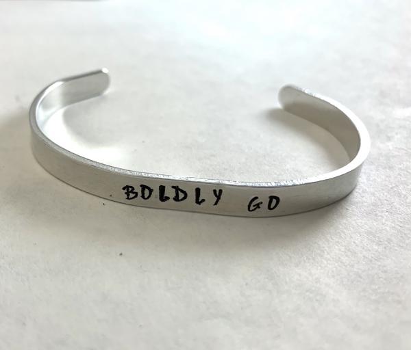 Star Trek Boldly go bracelet picture