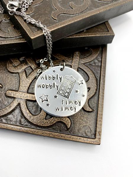 Wibbly wobbly timey wimey necklace picture