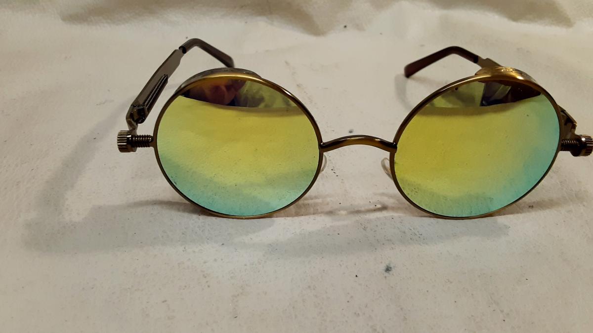Steampunk Style Round Sunglasses picture