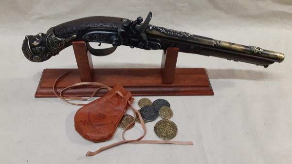17th Century Aged German Flintlock Pistol picture