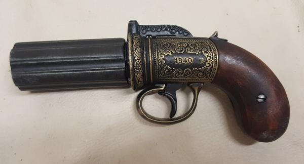 Steampunk 1840 Aged British Pepperbox Revolver Revolver picture