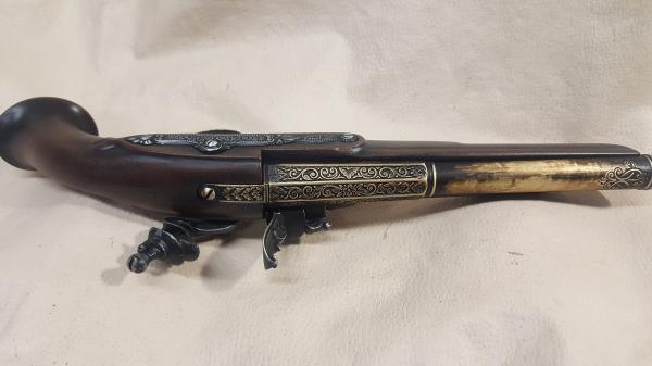 18th Century Non-Firing Aged Pirate's Flintlock Pistol Replica picture