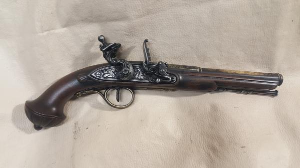 18th Century Non-Firing Aged Pirate's Flintlock Pistol Replica picture