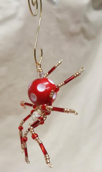 Steampunk Beaded Red/White Dimpled Spider picture