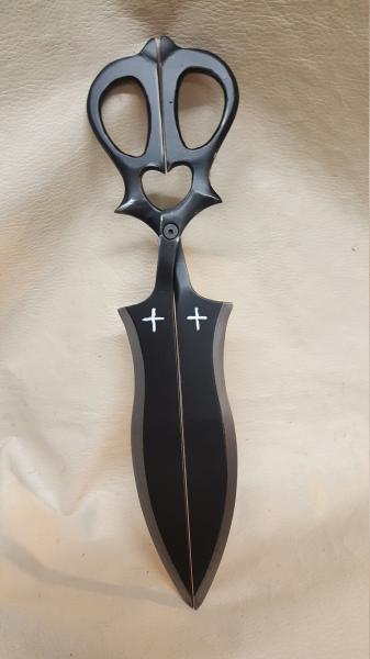 Three's Scissors From Drakengard 3 picture