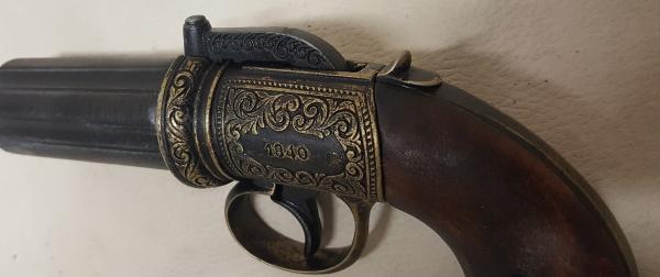 Steampunk 1840 Aged British Pepperbox Revolver Revolver picture