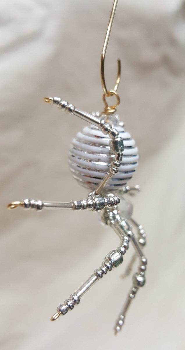 Steampunk Crystalline White/Silver Striped Ice Spider picture