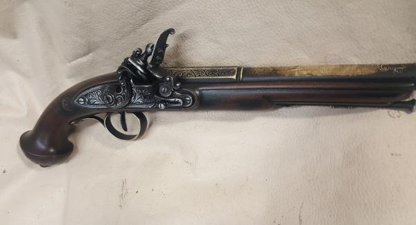 18th Century Non-Firing Aged Pirate's Flintlock Pistol Replica picture