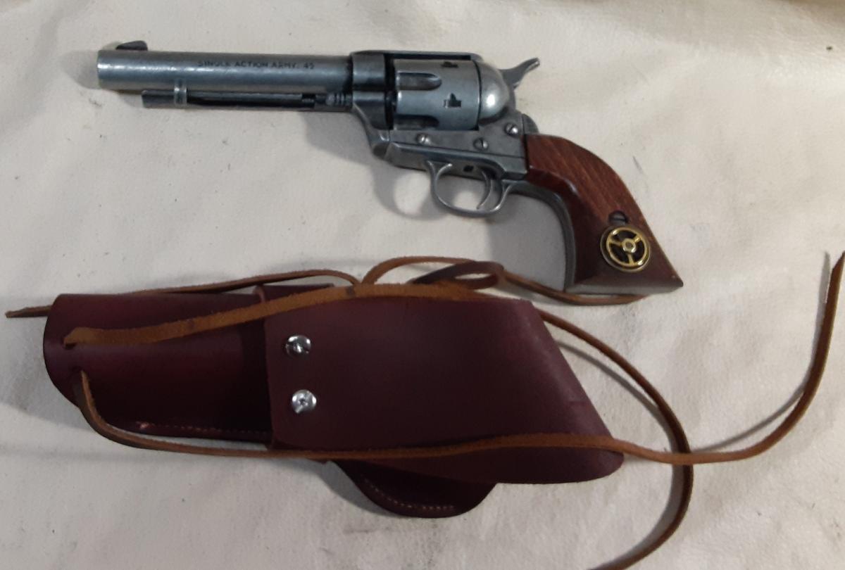 Steampunk 1873 Colt Gray "Peacemaker" Revolver Non Firing Replica w/Holster picture