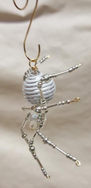 Steampunk Crystalline White/Silver Striped Ice Spider