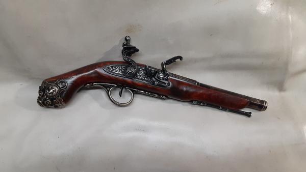 18th Century Non-Firing Aged Pirate's Flintlock Pistol Replica With Metal Butt Cap picture