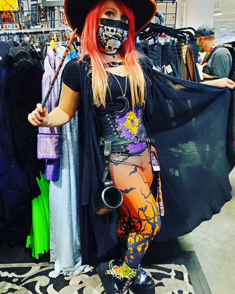 EXCLUSIVE Dragoncon PRE-ORDER Orange Witchy Leggings picture