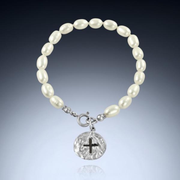 Pearl and Cross Bracelet picture