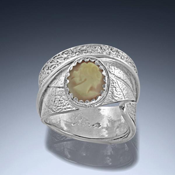 Wrap Ring - Antique Pink Conch Shell Cameo