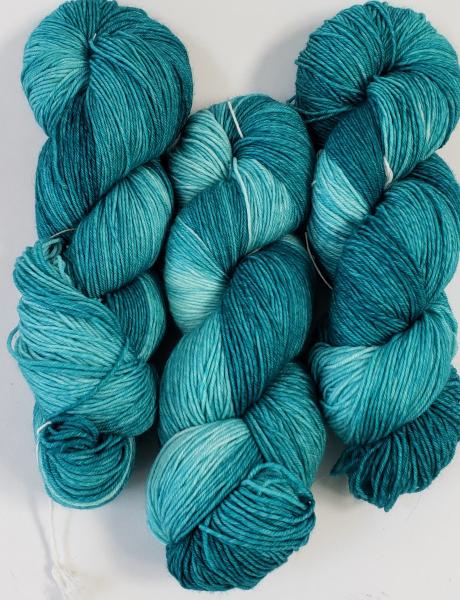 100% Superwash Merino Fingering Weight Yarn - Tonal Teal