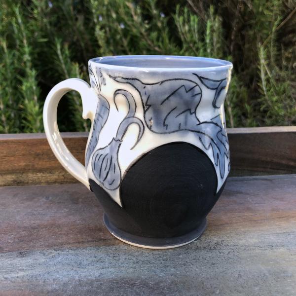 grey/blue veggie mug picture