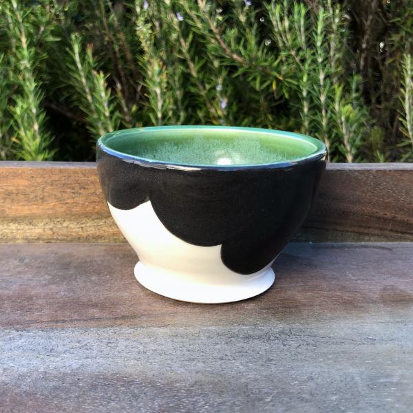 small green silhouette bowl picture