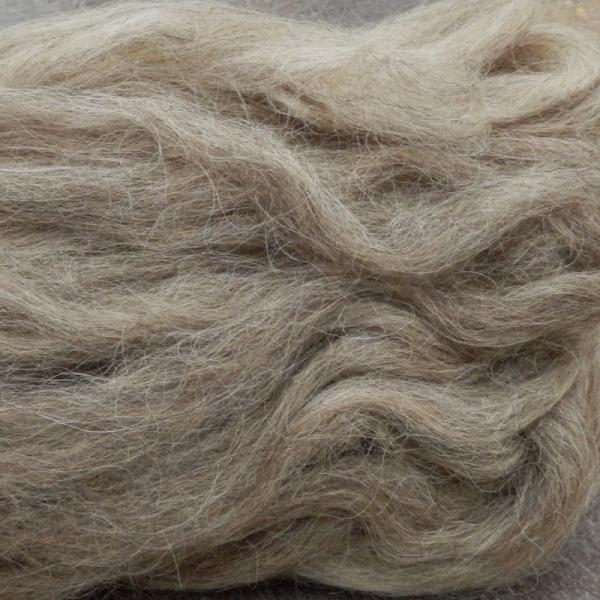 Karakul roving, undyed light gray, SW220 picture