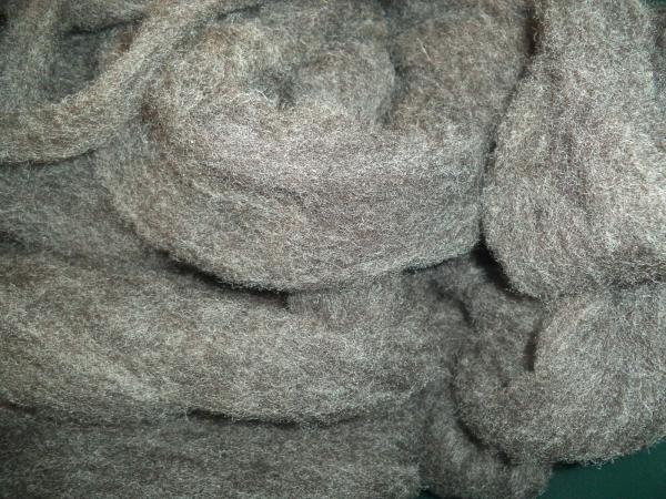 Dark Gray washed Romney Wool Roving (almost Black) picture