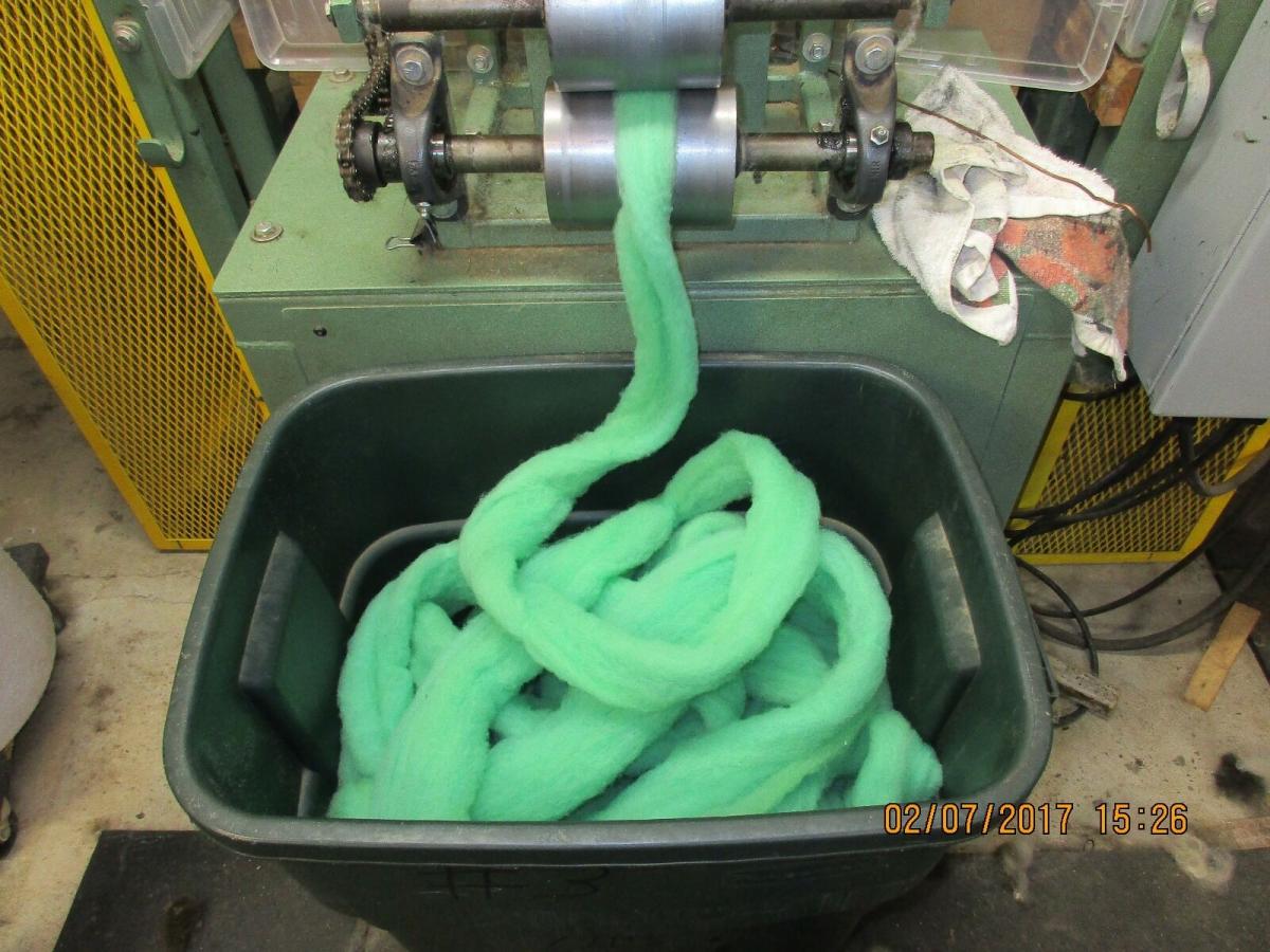 Light Green - Hand-dyed Texel Wool Roving Felt Spin Knit Craft! - 4 oz bags picture