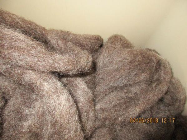 4 oz bags Dark gray washed Romney Wool Roving picture
