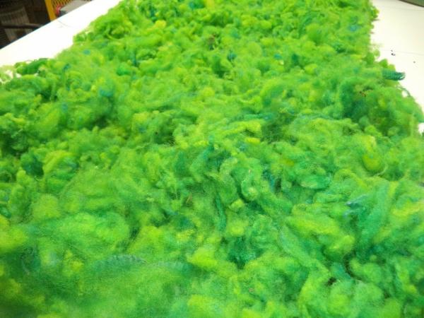 Emerald Green - Hand-dyed Texel Wool Roving Felt Spin Knit Craft! - 4 oz bags picture