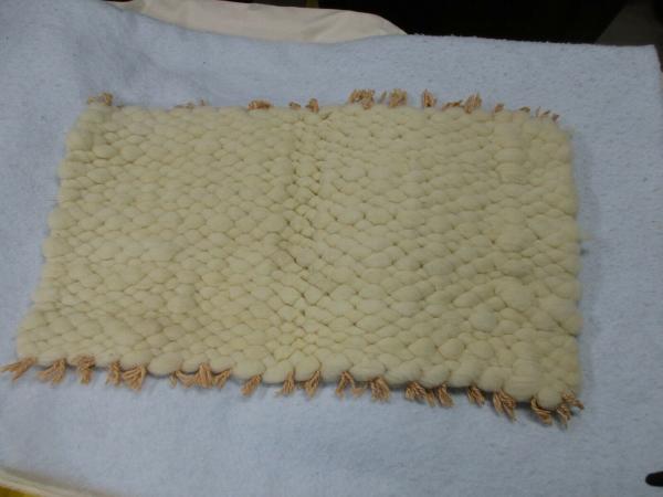 Beautiful white wool peg loom rug picture