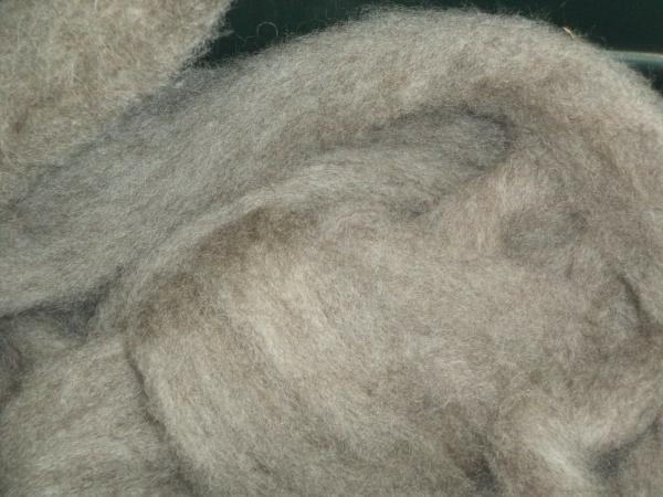 medium gray washed Romney Wool Roving Fleece picture