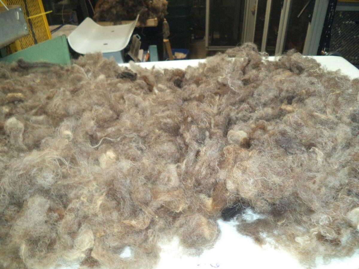 Rich Medium Brown Shetland Roving 4 oz each picture