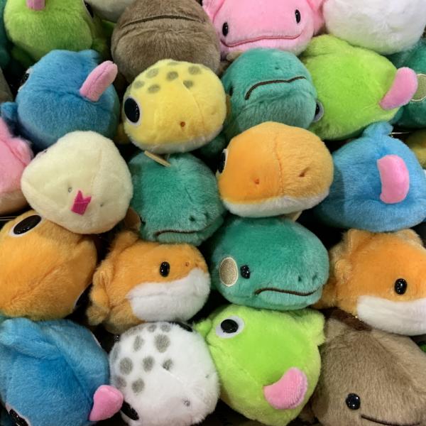 Hachu Nui Plush Snow Snake White