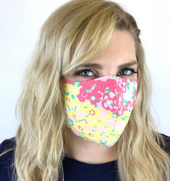 Lilly Pulitzer BODO face mask vintage pink/yellow Buy1Donate1