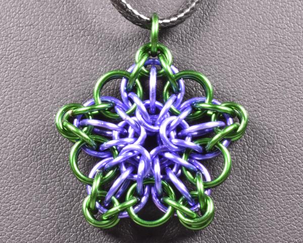 Celtic Star Chainmail Pendant - Green & Lavender