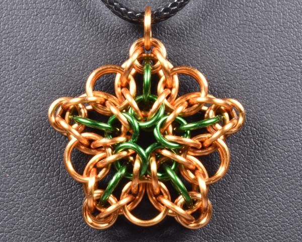 Celtic Star Chainmail Pendant - Bronze & Green