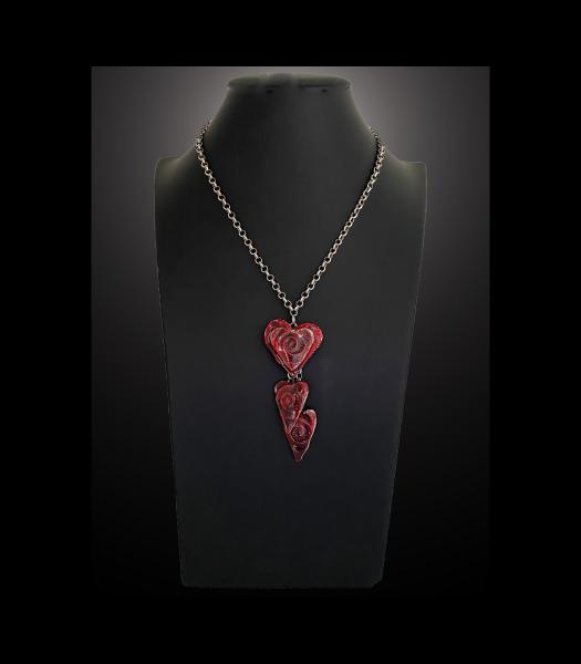 Fin"e Porcelain Small Red Heart Necklace. 19