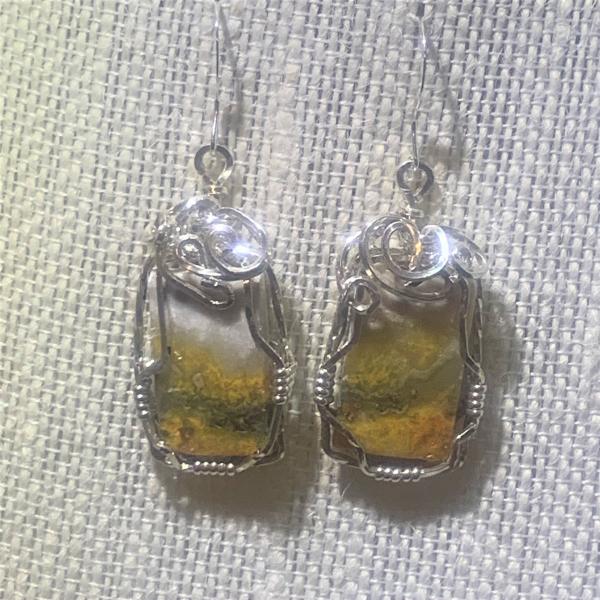 Bumble Bee Earrings #419 picture