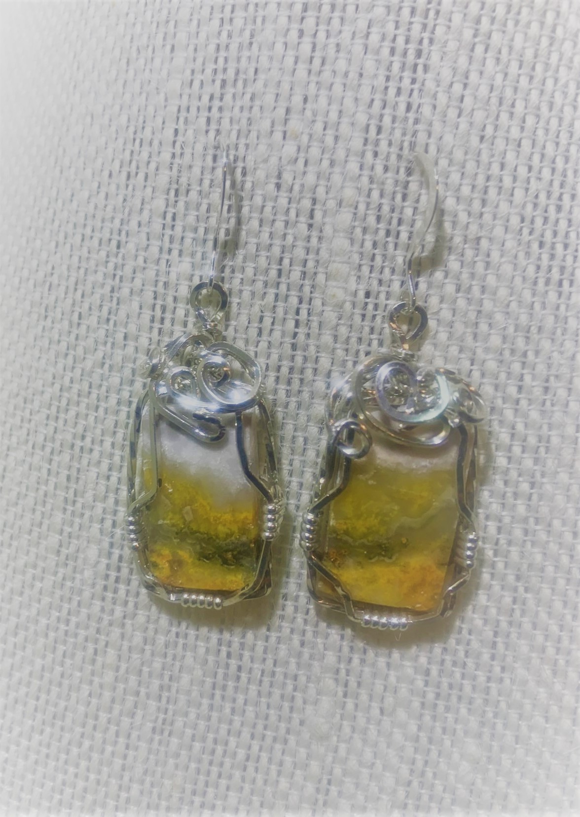 Bumble Bee Earrings #419 picture
