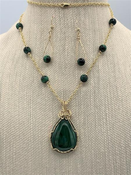 Malachite Pendant Necklace #120 picture