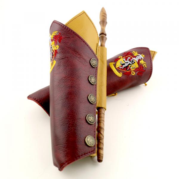 Men's Dueling Bracers - Lion Crest