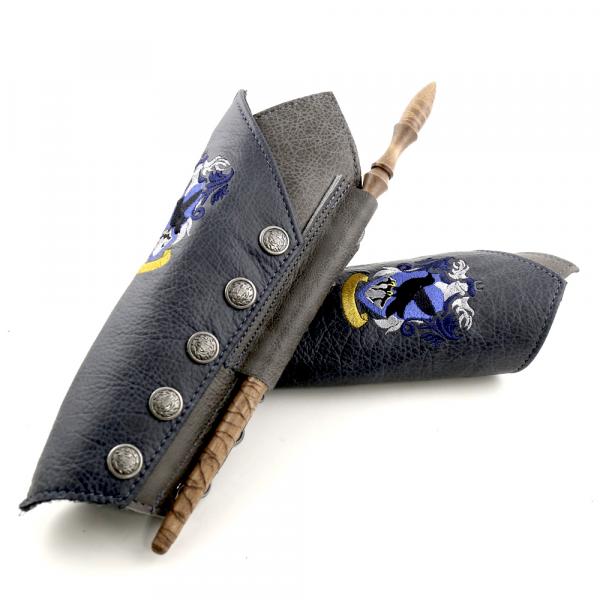 Men's Dueling Bracers - Raven Crest
