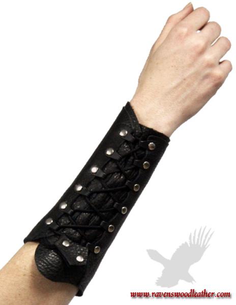 Women's Sherwood Archery Bracer - Half