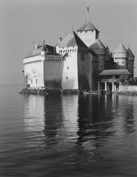 Chillon Castle, Lake Geneva, Switzerland picture