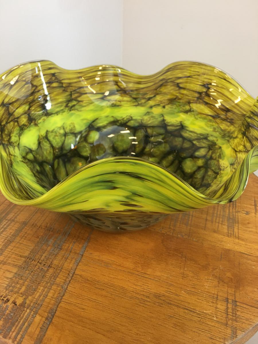 Glass bowl, Cord Hicklin, Narcissus Stepping Stone picture