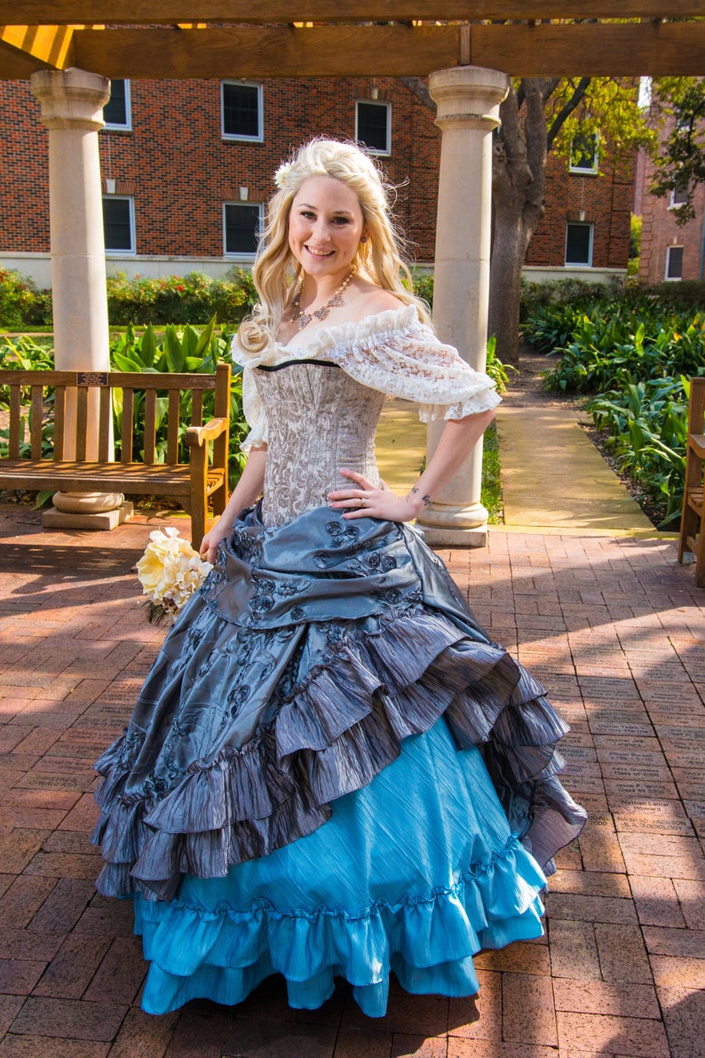 Silver Leaf Costumes - Wylie - Texas - United States - Laura - Eventeny