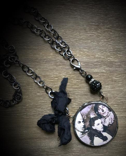 My pretty wizard of oz necklace picture