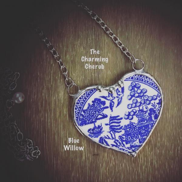 Blue Willow heart shape necklace picture