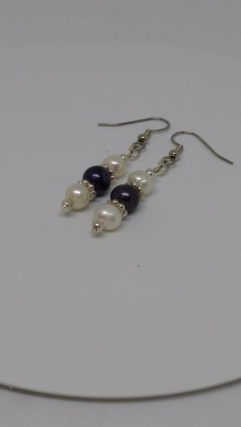 White and Black Fresh Water Pearls picture