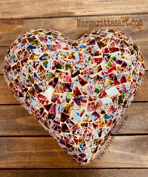 CONFETTI large Heart picture