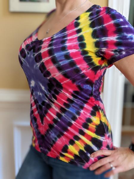 Diamond Deep-V Tee - Juniors XL picture