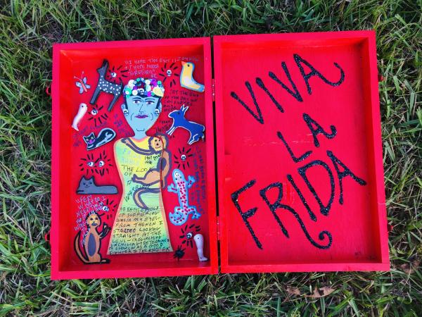 Frida in a box